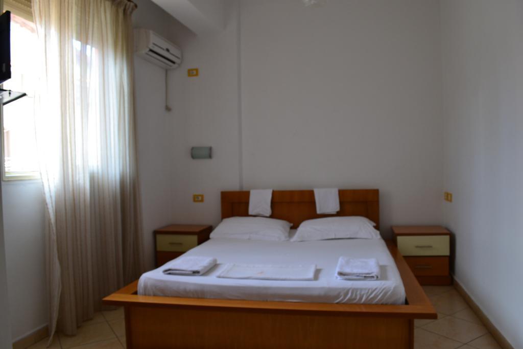 Hotel Alpine Влёра Номер фото